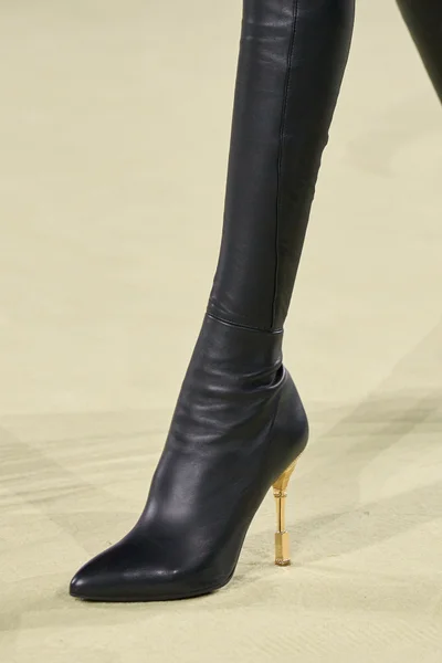 Look 248